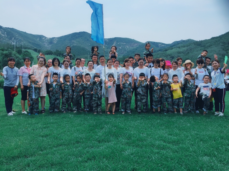 中一拓展集体合影